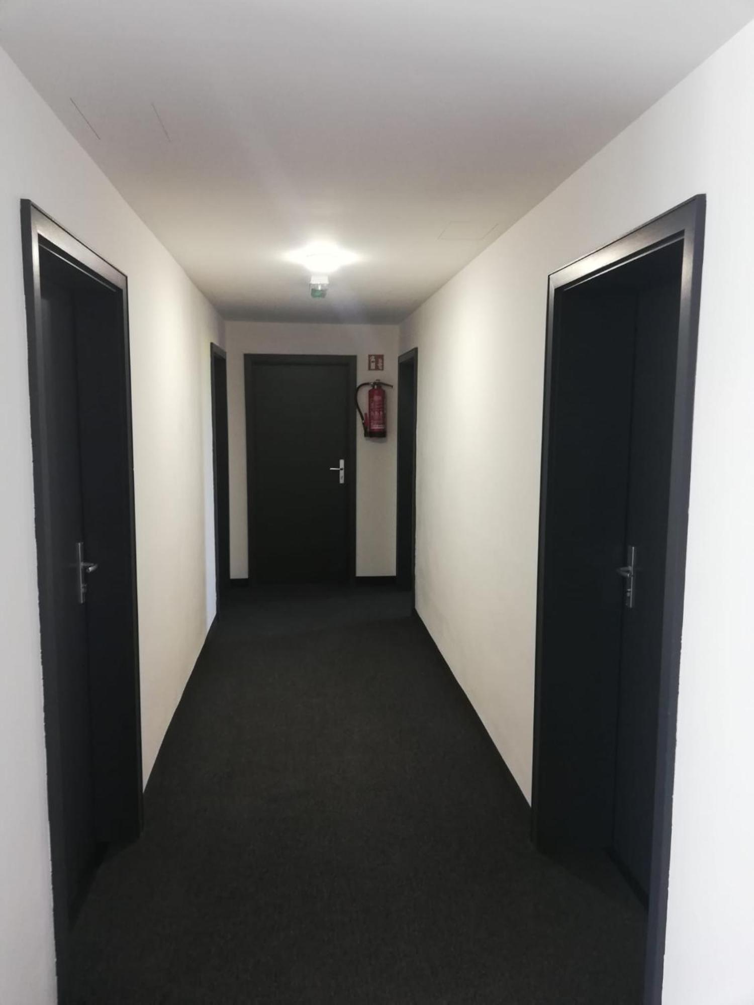 Zzzimple - Staffless & Self Check-In Hotel Pillig Exterior photo